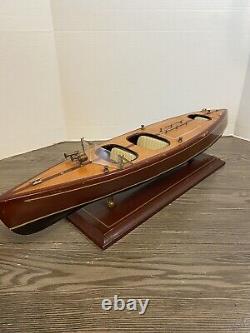 Bateau de vitesse nautique en bois de mahogany vintage des années 1950 sur support