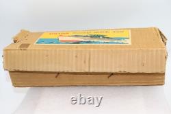 Bateau en Bois Modèle Vintage de Jouet dans Boîte à Piles Japon
