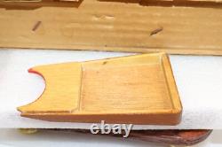 Bateau en Bois Modèle Vintage de Jouet dans Boîte à Piles Japon