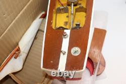 Bateau en Bois Modèle Vintage de Jouet dans Boîte à Piles Japon