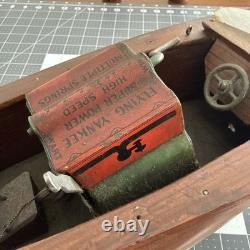 Bateau en bois Flying Yankee Model 68 Jacrim des années 1920, apte à la navigation, moteur fonctionnel 21