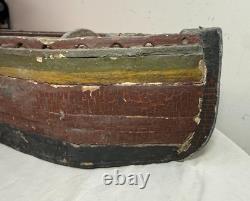 Bateau en bois de folk art polychrome fait main, antique, début du 19e siècle