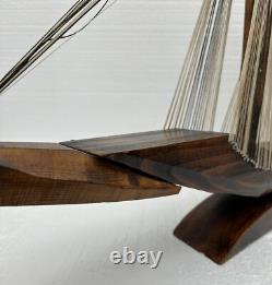 Bateau en bois fait main vintage MCM 31 art de la ficelle nautique modèle de voilier