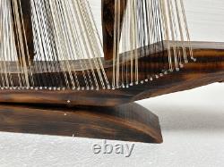 Bateau en bois fait main vintage MCM 31 art de la ficelle nautique modèle de voilier