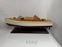 Bateau en bois modèle Cruiser CHRIS CRAFT Vintage Berkeley Designs Beau Look