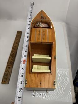 Bateau en bois modèle Cruiser CHRIS CRAFT Vintage Berkeley Designs Beau Look