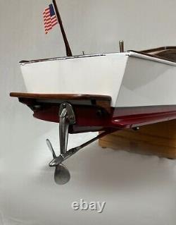 Bateau en bois modèle vintage de grande taille