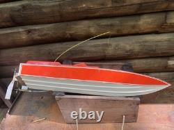 Bateau en bois vintage Dumas 'Deep Vee 21' Kit #1421 30Long K/B 3.5 de 1978