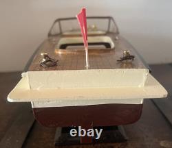 Bateau modèle Riva Bateau à moteur en bois L 45 Support unique Collection vintage