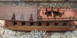 Bateau-modèle en bois de noix sculpté à la main vintage RARE, maison du Cachemire, Inde