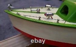 Bateau moteur vintage ITO G4 Cruiser modèle jouet en bois vert dans sa boîte d'origine années 1950