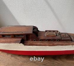 Bateau vintage fait main en France des années 1940-50 modèle de navire ancien