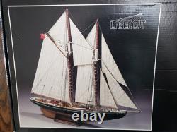 Billing Boats 576 -Bluenose- Modèle réduit de goélette de pêche à l'échelle 1:65 découpé au laser de 30 pouces