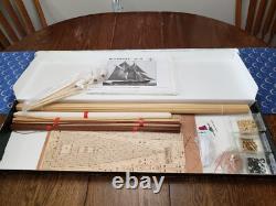 Billing Boats 576 -Bluenose- Modèle réduit de goélette de pêche à l'échelle 1:65 découpé au laser de 30 pouces