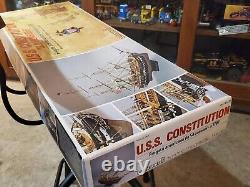 C. Mamoli Uss Constitution Old Ironsides 1797 Bateau 193 Scale Wood Model Kit