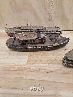 Collection de modèles de bateaux anciens très anciens de navires et de bateaux anciens