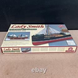 Constructo Modélisme Lady Smith Yorkshire 1906 Bateau en Bois Échelle 190