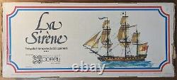 Corel Le Sirene Frégate Française 30 Canons Échelle 175 Kit de Modèle de Bateau SM14