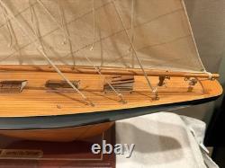 Coupe de l’America Columbia 1958 Maquette de yacht en bois, voilier construit à la main, bateau de 12 mètres