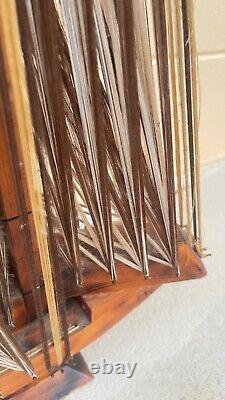 Énorme modèle de bateau en bois et en corde 29 en forme de navire debout - style nautique des années 50 - bateau en bois vintage