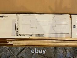 Excellent Dumas Boat Typhoon Radio Control Modèle Wooden Boat Kit Only