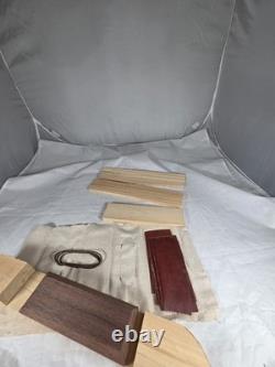 Expéditions Lewis et Clark, 1804-1806 - Kit de maquette de keelboat - 13 pièces en bois et en tissu