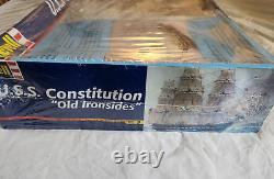 Grand Modèle De Navire Constitution U. S. S. Vieux Bords De Fer Revell 196 Scelled