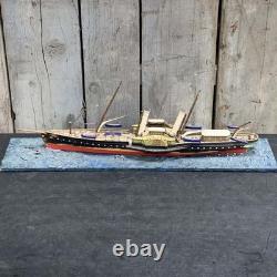 Grand Modèle en Bois d'un Bateau à Rames - Ramassage Local Uniquement