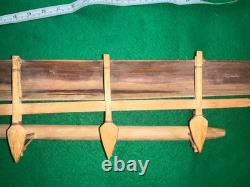 Grand modèle de bateau à balancier samoan en bois sculpté à la main ancien pour touristes 34 1/2