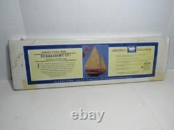 Herreshoff 12 1/2 Le bateau de Buzzards Bay voilier bateau en bois modèle 11' kit 134