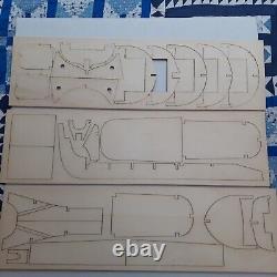KIT DE MODÈLE D'UN BATEAU EN BOIS AEROPICCOLA SUSANNA II À L'ÉCHELLE 134