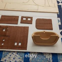 KIT DE MODÈLE D'UN BATEAU EN BOIS AEROPICCOLA SUSANNA II À L'ÉCHELLE 134