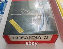 KIT DE MODÈLE D'UN BATEAU EN BOIS AEROPICCOLA SUSANNA II À L'ÉCHELLE 134
