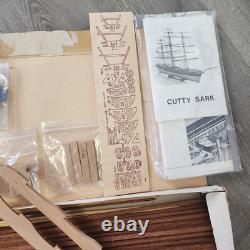 Kit de Modèle de Bateau en Bois Cutty Sark Billing Boats Danemark Échelle 1/75 avec Accessoires