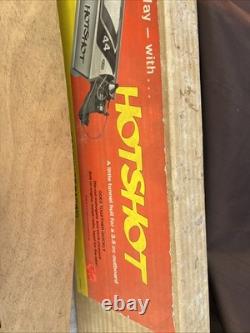 Kit de bateau de course RC DUMAS Hotshot 44 en bois à double coque vintage