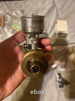 Kit de bateau en bois vintage Chris Craft Large 36 avec moteur et accessoires supplémentaires