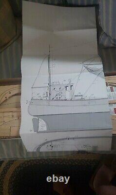 Kit de modèle de bateau Billing Boats Cux 87 Krabbenkutter 474 à l'échelle 1:33 - Nouveau, boîte ouverte