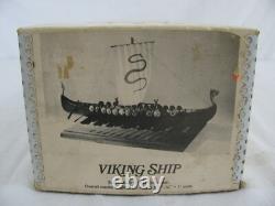 Kit de modèle de bateau en bois Viking Ship Crafters 19 avec veste bleue vintage NIB
