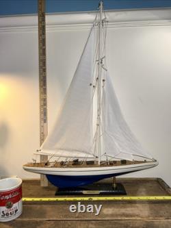 Kit de modèle de bateau en bois de yacht J Class de la Coupe de l'America Endeavour 27