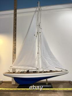 Kit de modèle de bateau en bois de yacht J Class de la Coupe de l'America Endeavour 27