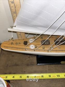 Kit de modèle de bateau en bois de yacht J Class de la Coupe de l'America Endeavour 27