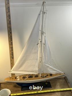 Kit de modèle de bateau en bois de yacht J Class de la Coupe de l'America Endeavour 27