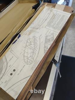 Kit de modèle en bois de bateau vintage CHRIS CRAFT 22 Express Cruiser