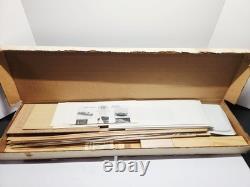 Kit de modélisme de bateau de remorqueur Shelly Foss Dumas Boats # 1206 avec moteur, matériel de fonctionnement, et plus.