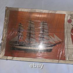 Kit de modélisme en bois Billing Boats Seeadler #470 Neuf, Non Ouvert