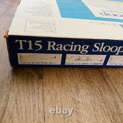 Kit de montage de voilier de course Tippecanoe Boat Model T15 Racing Sloop de la ligne d'assemblage du rivage