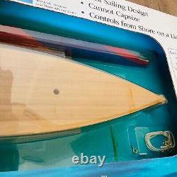 Kit de montage de voilier de course Tippecanoe Boat Model T15 Racing Sloop de la ligne d'assemblage du rivage