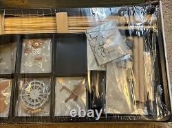 Kit en bois Constructo Golden Kits River's Queen modèle 180 en boîte ouverte