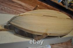 Le kit de maquette en bois du canot CATSPAW, partiellement monté, kit vintage rare