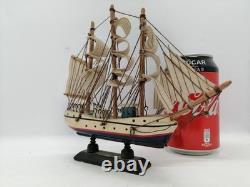 Lot de 5 modèles de navires à voile en bois faits main, grand bateau, décor nautique